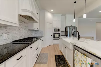 101 Cedar Creek Court, Woodway, TX 76712 - Photo 7