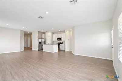 2824 Green Finch, New Braunfels, TX 78130 - Photo 5