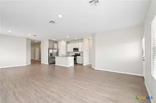 2824 Green Finch, New Braunfels, TX 78130 - Photo 5