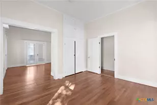 107 W 5th St, Lampasas, TX 76550 - Photo 13