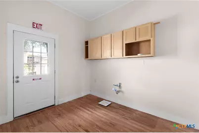107 W 5th Street, Lampasas, TX 76550 - Photo 25