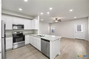 7536 Misty Ridge Rd, Converse, TX 78109 - Photo 3