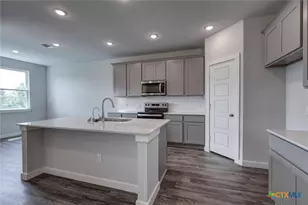 2113 Maestro Dr, Seguin, TX 78155 - Photo 7