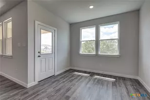 2113 Maestro Dr, Seguin, TX 78155 - Photo 11