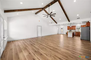 3811 Waterwood Pass Dr, Elmendorf, TX 78112 - Photo 3