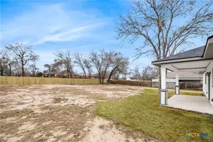 3811 Waterwood Pass Dr, Elmendorf, TX 78112 - Photo 33