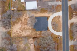 3811 Waterwood Pass Dr, Elmendorf, TX 78112 - Photo 37