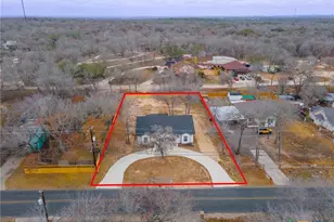 3811 Waterwood Pass Dr, Elmendorf, TX 78112 - Photo 39