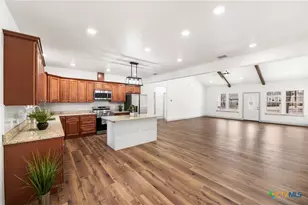 3811 Waterwood Pass Dr, Elmendorf, TX 78112 - Photo 9