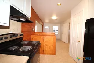 709 S 11th St, Copperas Cove, TX 76522 - Photo 3