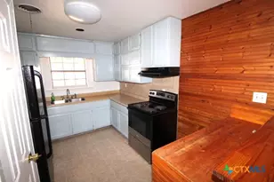 709 S 11th St, Copperas Cove, TX 76522 - Photo 5