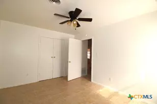 709 S 11th St, Copperas Cove, TX 76522 - Photo 15