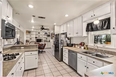 21 Snell Drive, Lampasas, TX 76550 - Photo 13