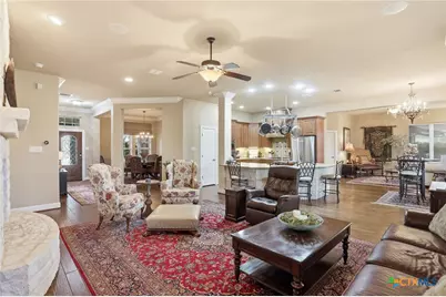 208 Lowman Lane, New Braunfels, TX 78132 - Photo 11