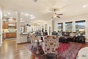 208 Lowman Ln, New Braunfels, TX 78132 - Photo 13