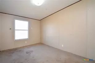 413 W Oaks Dr, Victoria, TX 77905 - Photo 21
