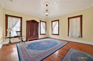 400 S Main St, Belton, TX 76513 - Photo 7