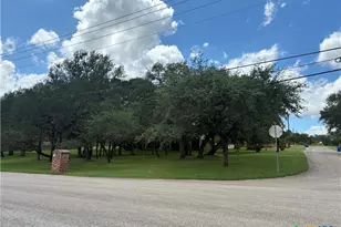 791 Edwards Blvd, New Braunfels, TX 78132 - Photo 1
