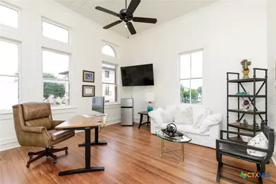 207 1/2 E Constitution Street #4, Victoria, TX 77901 - Photo 17