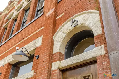 207 1/2 E Constitution Street #4, Victoria, TX 77901 - Photo 5