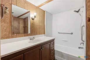 333 Tamarack Dr, Canyon Lake, TX 78133 - Photo 13