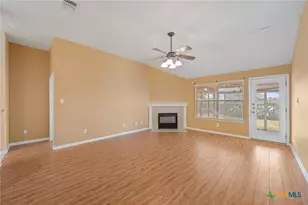 215 Kerley Dr, Hutto, TX 78634 - Photo 3