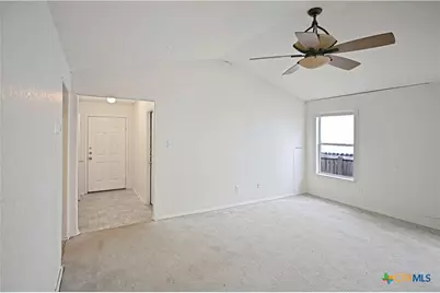 371 Copper Mountain, New Braunfels, TX 78130 - Photo 3