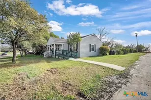 1017 S 6th St, Temple, TX 76504 - Photo 1