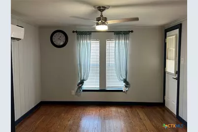 302 N Arnold Street, Lampasas, TX 76550 - Photo 9