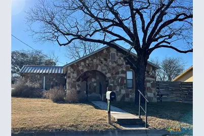302 N Arnold Street, Lampasas, TX 76550 - Photo 1