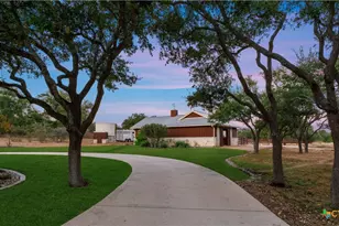 1043 Twin River, Canyon Lake, TX 78133 - Photo 3