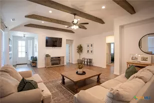 407 Brushy Creek, Victoria, TX 77904 - Photo 5