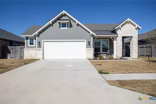 407 Brushy Creek, Victoria, TX 77904 - Photo 1