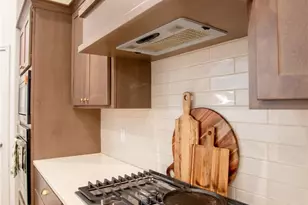 407 Brushy Creek, Victoria, TX 77904 - Photo 11