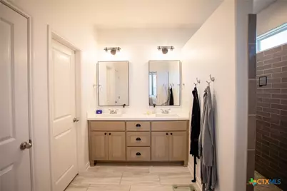 407 Brushy Creek, Victoria, TX 77904 - Photo 19