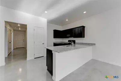 526 Lost Trail #B, Copperas Cove, TX 76522 - Photo 5