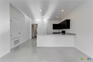 526 Lost Trl, Copperas Cove, TX 76522 - Photo 3