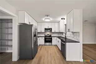 543 Beverly Ln, New Braunfels, TX 78130 - Photo 5