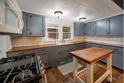 3042 County Road 452, Palacios, TX 77465 - Photo 17