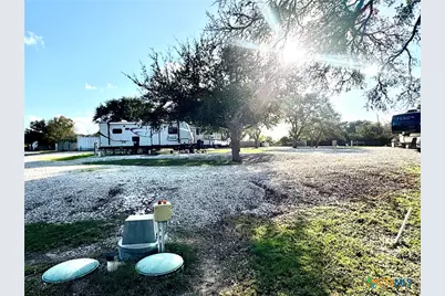 2165 County Rd 457, La Ward, TX 77957 - Photo 3