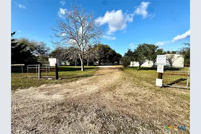 2165 County Rd 457, La Ward, TX 77957 - Photo 9