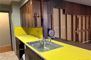 2012 Leon Dr, Port Lavaca, TX 77979 - Photo 13