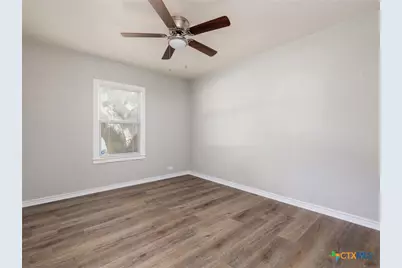 207 W 14th Avenue, Belton, TX 76513 - Photo 11