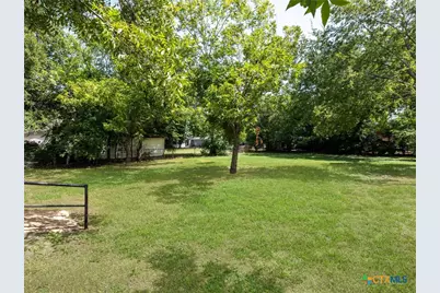 207 W 14th Avenue, Belton, TX 76513 - Photo 23