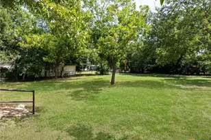 207 W 14th Ave, Belton, TX 76513 - Photo 23