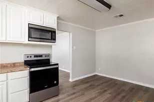 207 W 14th Ave, Belton, TX 76513 - Photo 5