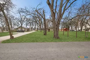 1317 Terminal Loop Rd, Mcqueeney, TX 78123 - Photo 19