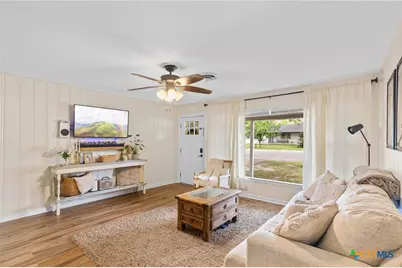 509 W Bois D Arc, Edna, TX 77957 - Photo 7