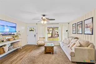 509 W Bois D Arc, Edna, TX 77957 - Photo 5