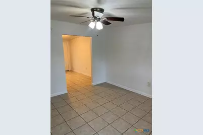 1013 Hackberry Street #B, San Marcos, TX 78666 - Photo 3